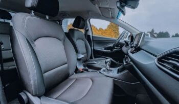 HYUNDAI I30  | FWD (przód) | Manualna | 120 KM | Srebrny full