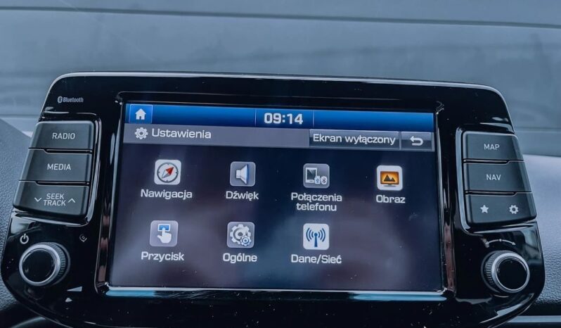 HYUNDAI I30  | FWD (przód) | Manualna | 120 KM | Srebrny full