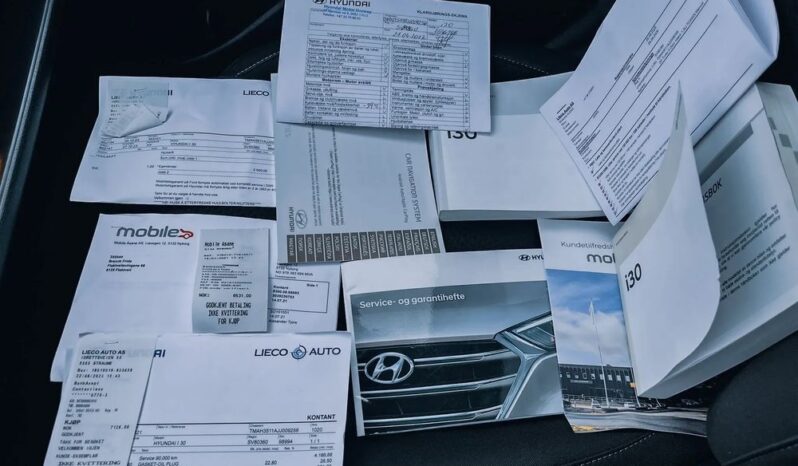 HYUNDAI I30  | FWD (przód) | Manualna | 120 KM | Srebrny full