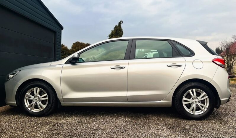 HYUNDAI I30  | FWD (przód) | Manualna | 120 KM | Srebrny full