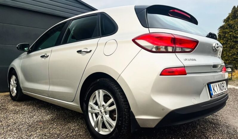 HYUNDAI I30  | FWD (przód) | Manualna | 120 KM | Srebrny full