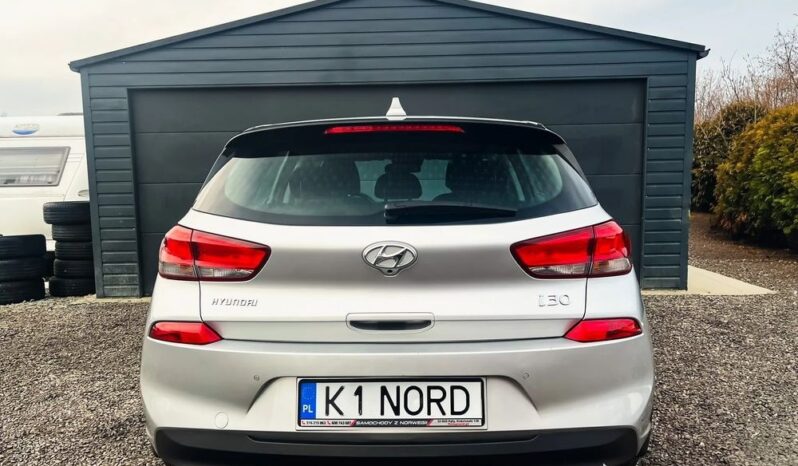 HYUNDAI I30  | FWD (przód) | Manualna | 120 KM | Srebrny full