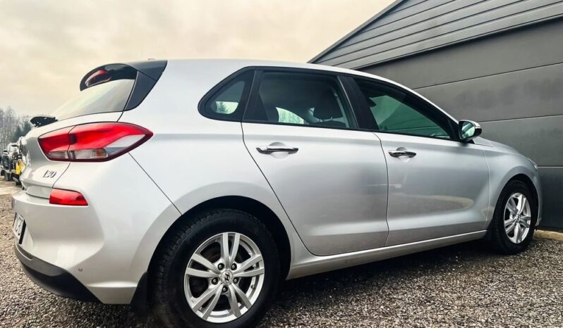 HYUNDAI I30  | FWD (przód) | Manualna | 120 KM | Srebrny full