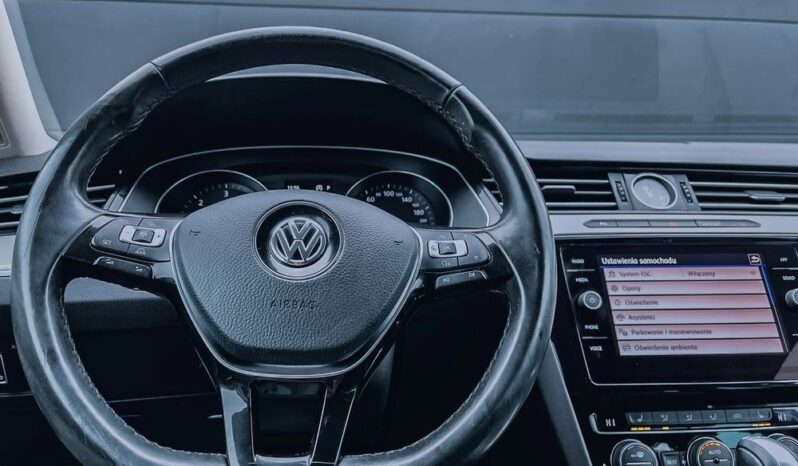 VOLKSWAGEN Passat  | 4×4 (stały) | Automatyczna | 190 KM | Srebrny full