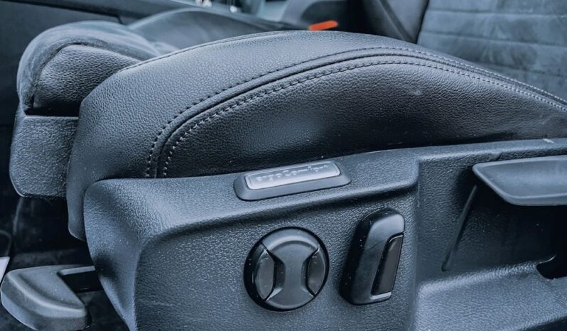 VOLKSWAGEN Passat  | 4×4 (stały) | Automatyczna | 190 KM | Srebrny full