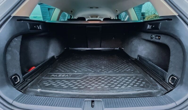 VOLKSWAGEN Passat  | 4×4 (stały) | Automatyczna | 190 KM | Srebrny full