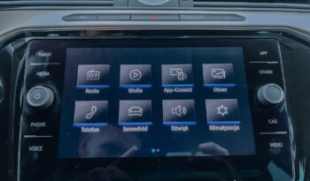 VOLKSWAGEN Passat  | 4×4 (stały) | Automatyczna | 190 KM | Srebrny full