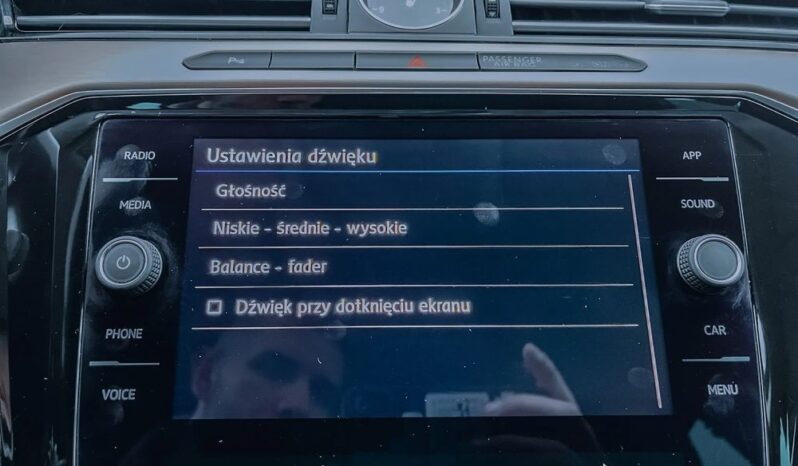 VOLKSWAGEN Passat  | 4×4 (stały) | Automatyczna | 190 KM | Srebrny full