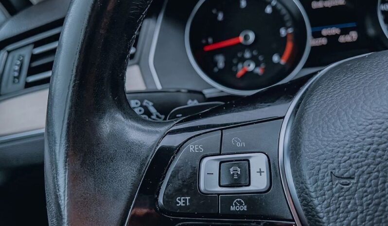 VOLKSWAGEN Passat  | 4×4 (stały) | Automatyczna | 190 KM | Srebrny full