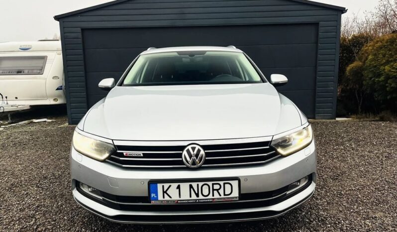 VOLKSWAGEN Passat  | 4×4 (stały) | Automatyczna | 190 KM | Srebrny full