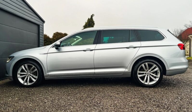 VOLKSWAGEN Passat  | 4×4 (stały) | Automatyczna | 190 KM | Srebrny full