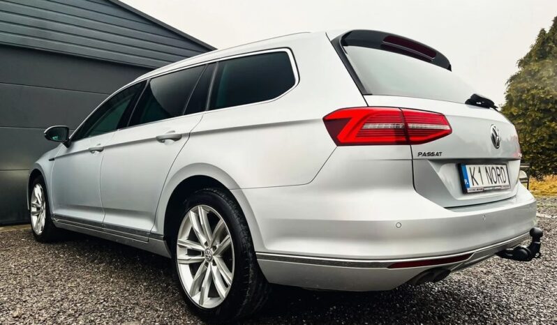 VOLKSWAGEN Passat  | 4×4 (stały) | Automatyczna | 190 KM | Srebrny full