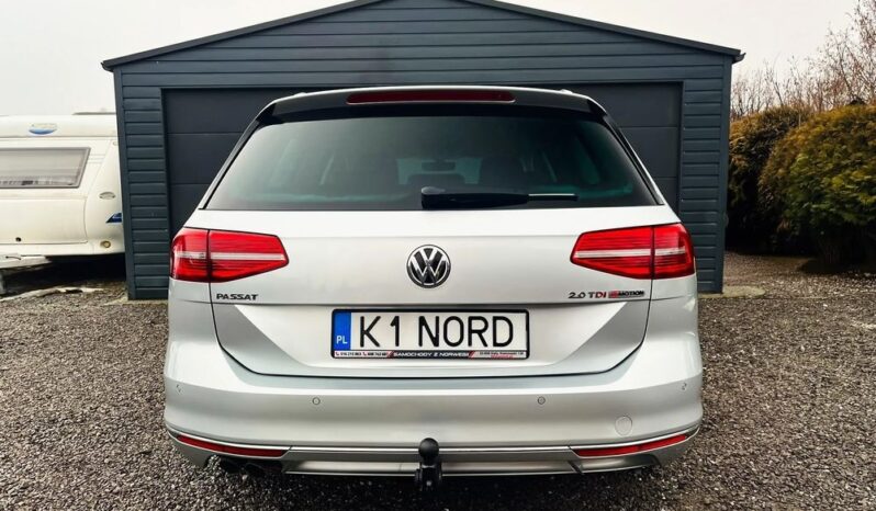 VOLKSWAGEN Passat  | 4×4 (stały) | Automatyczna | 190 KM | Srebrny full