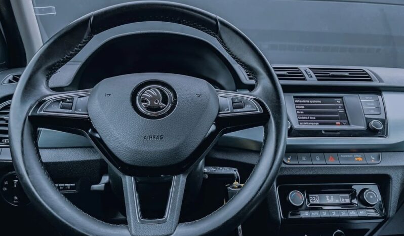 SKODA Fabia  | FWD (przód) | Manualna | 110 KM | Biały full