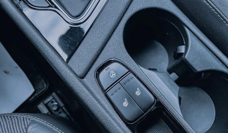 KIA Niro  | FWD (przód) | Automatyczna | 141 KM | Szary full