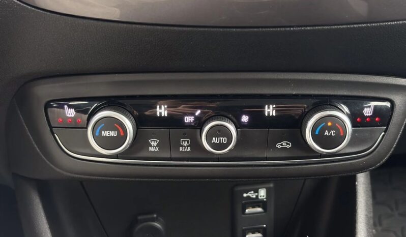 OPEL Crossland X | FWD (przód) | Manualna | 110 KM | Czarny full