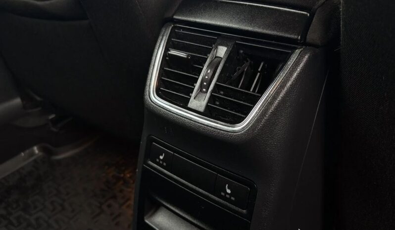 SKODA Octavia  | 4×4 (stały) | Automatyczna | 180 KM | Srebrny full