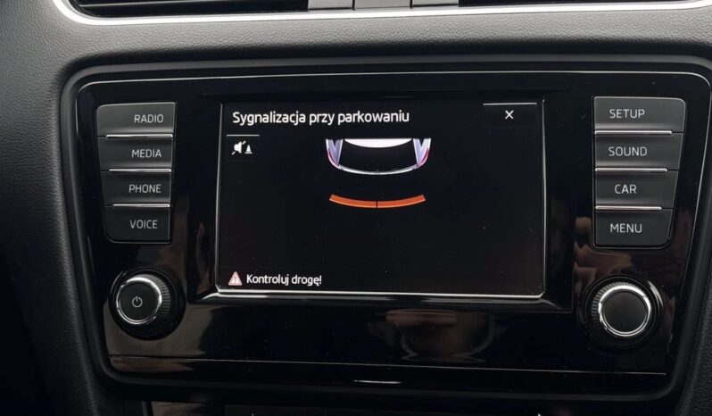 SKODA Octavia  | 4×4 (stały) | Automatyczna | 180 KM | Srebrny full