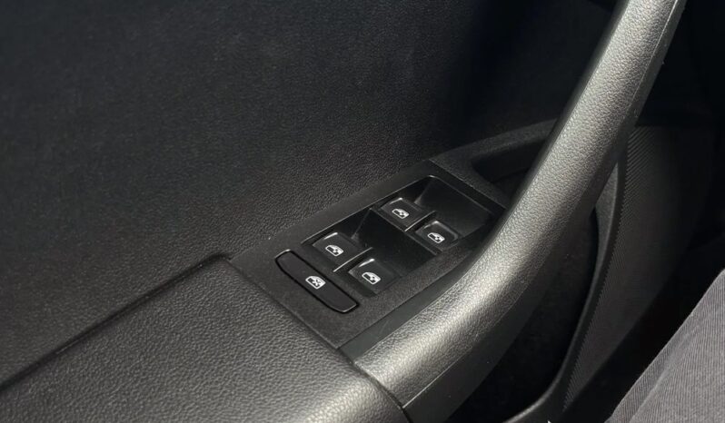 SKODA Octavia  | 4×4 (stały) | Automatyczna | 180 KM | Srebrny full