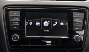 SKODA Octavia  | 4×4 (stały) | Automatyczna | 180 KM | Srebrny full