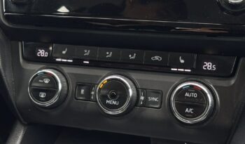 SKODA Octavia  | 4×4 (stały) | Automatyczna | 180 KM | Srebrny full
