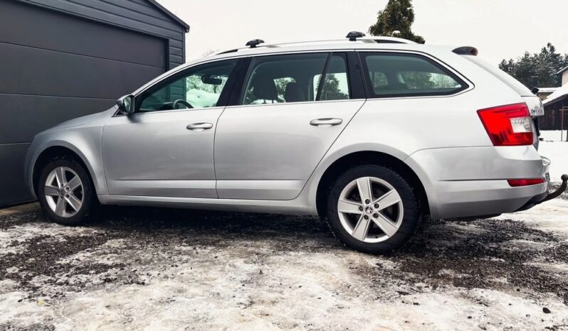 SKODA Octavia  | 4×4 (stały) | Automatyczna | 180 KM | Srebrny full
