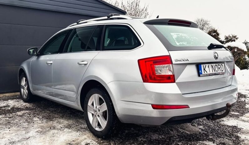 SKODA Octavia  | 4×4 (stały) | Automatyczna | 180 KM | Srebrny full