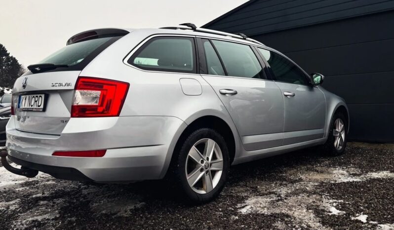 SKODA Octavia  | 4×4 (stały) | Automatyczna | 180 KM | Srebrny full