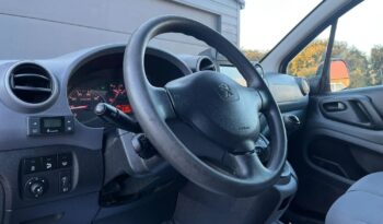 PEUGEOT Partner  | 4×4 (doł. ręcznie) | Manualna | 99 KM | Czerwony full