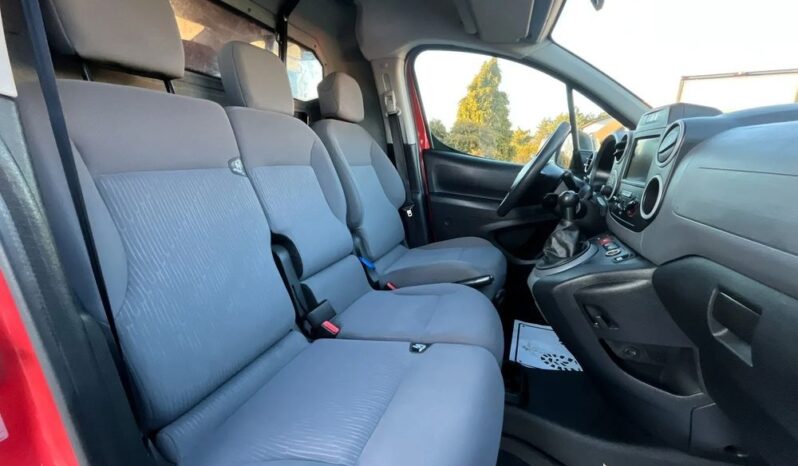 PEUGEOT Partner  | 4×4 (doł. ręcznie) | Manualna | 99 KM | Czerwony full