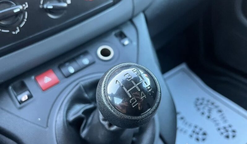 PEUGEOT Partner  | 4×4 (doł. ręcznie) | Manualna | 99 KM | Czerwony full