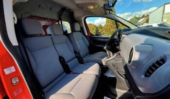 PEUGEOT Partner  | 4×4 (doł. ręcznie) | Manualna | 99 KM | Czerwony full