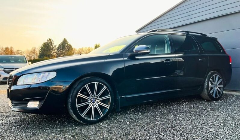 VOLVO V70  | FWD (przód) | Automatyczna | 120 KM | Czarny full