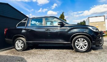 SsangYong/KGM Musso | 4×4 (doł. automatycznie) | Automatyczna | 181 KM | Czarny full