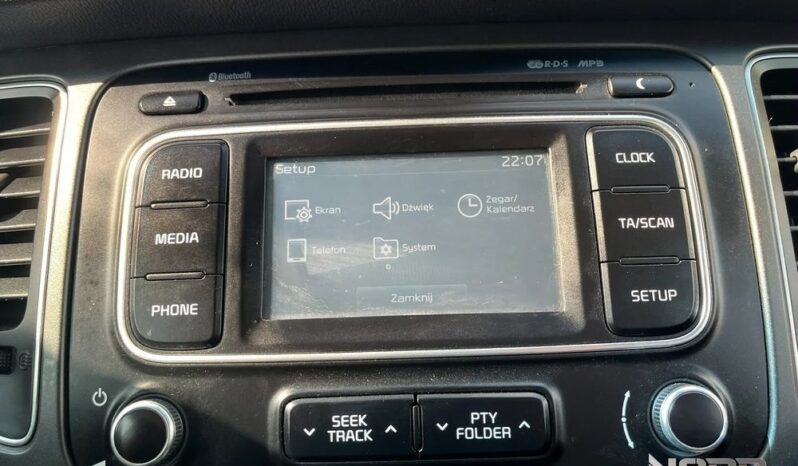 KIA Carens  | FWD (przód) | Manualna | 135 KM | Szary full