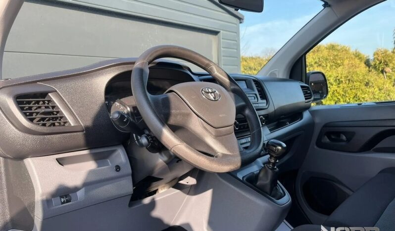 TOYOTA ProAce | FWD (przód) | Manualna | 145 KM | Biały full