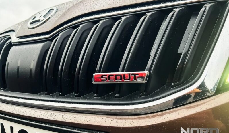 SKODA Octavia  | 4×4 (doł. automatycznie) | Automatyczna | 150 KM | Brązowy full