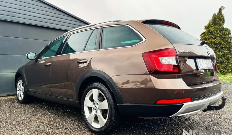 SKODA Octavia  | 4×4 (doł. automatycznie) | Automatyczna | 150 KM | Brązowy full