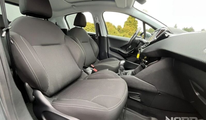 PEUGEOT 208  | FWD (przód) | Manualna | 82 KM | Szary full