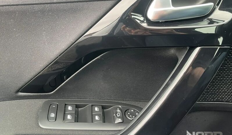 PEUGEOT 208  | FWD (przód) | Manualna | 82 KM | Szary full