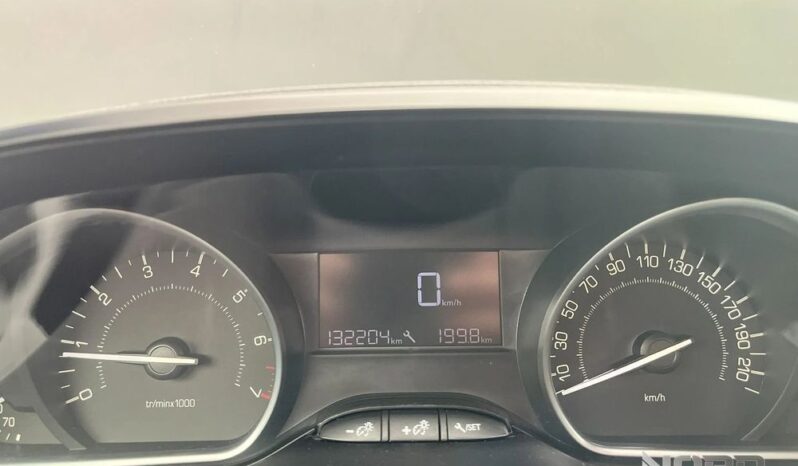 PEUGEOT 208  | FWD (przód) | Manualna | 82 KM | Szary full