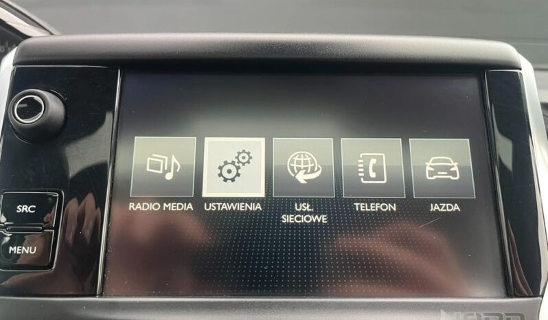 PEUGEOT 208  | FWD (przód) | Manualna | 82 KM | Szary full