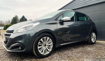 PEUGEOT 208  | FWD (przód) | Manualna | 82 KM | Szary full