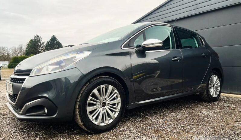 PEUGEOT 208  | FWD (przód) | Manualna | 82 KM | Szary full