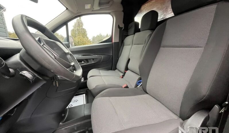 PEUGEOT Partner  | 4×4 (doł. ręcznie) | Manualna | 131 KM | Czerwony full