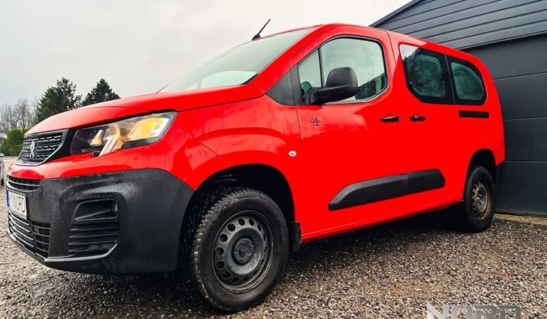 PEUGEOT Partner  | 4×4 (doł. ręcznie) | Manualna | 131 KM | Czerwony full