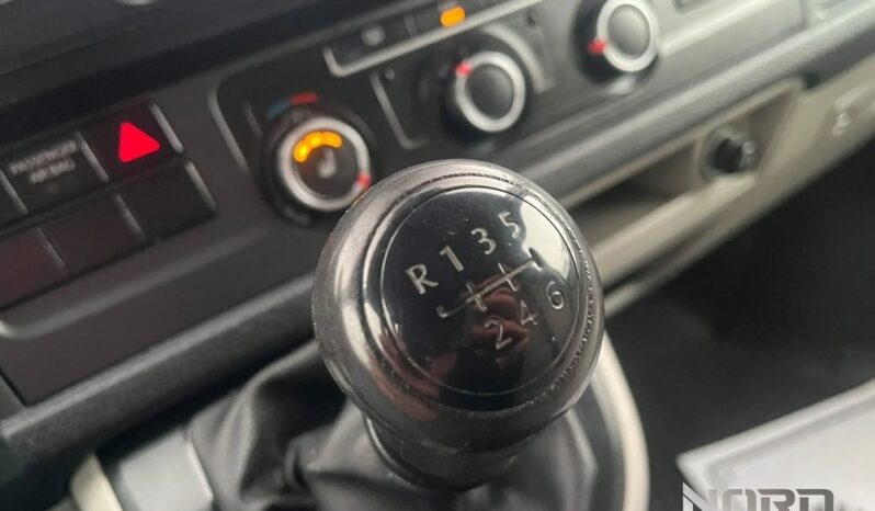 VOLKSWAGEN Transporter | FWD (przód) | Manualna | 150 KM | Czarny full