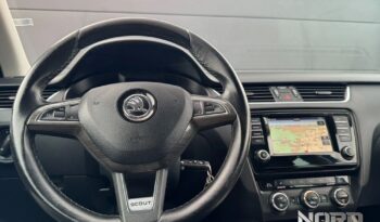 SKODA Octavia  | 4×4 (stały) | Automatyczna | 184 KM | Niebieski full