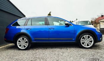 SKODA Octavia  | 4×4 (stały) | Automatyczna | 184 KM | Niebieski full