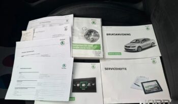 SKODA Octavia  | 4×4 (stały) | Automatyczna | 184 KM | Niebieski full